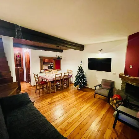 New On Bkg! Nuovagrangia Confortable For 2 Families Lägenhet *